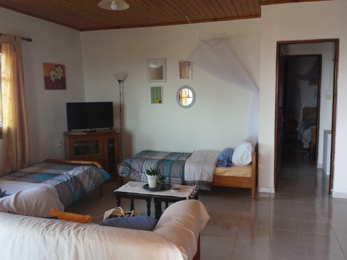 Вилла Smile House Near Athens Airport 300M From The Sea Луца Экстерьер фото
